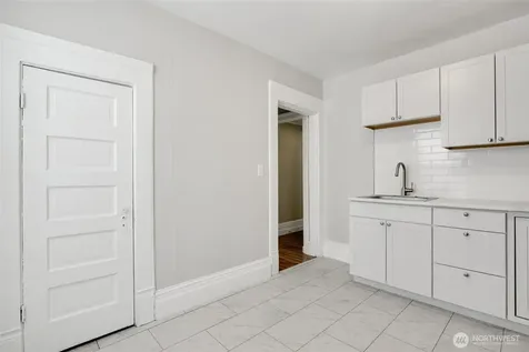 2232 Hoyt Avenue Everett WA 98201