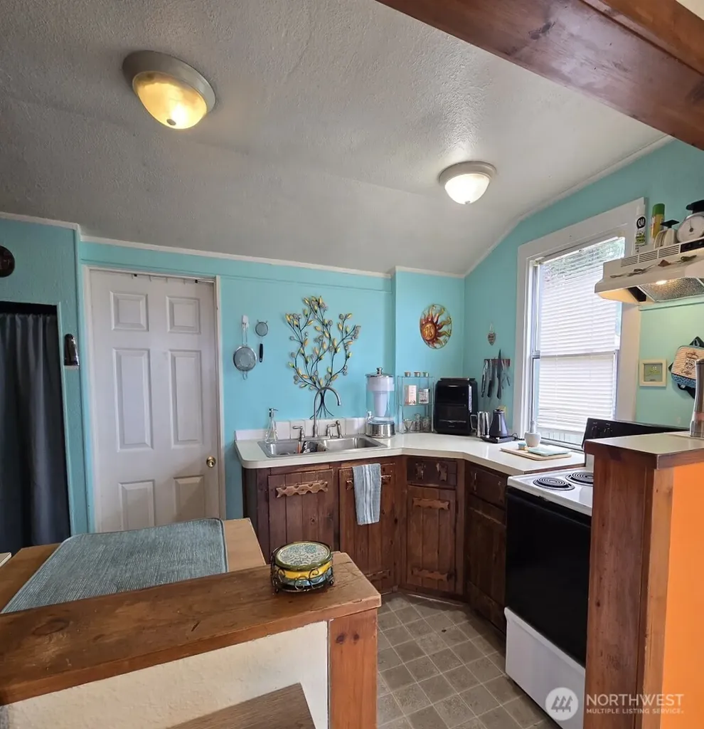 2254 Cedar Street Port Orchard WA 98366