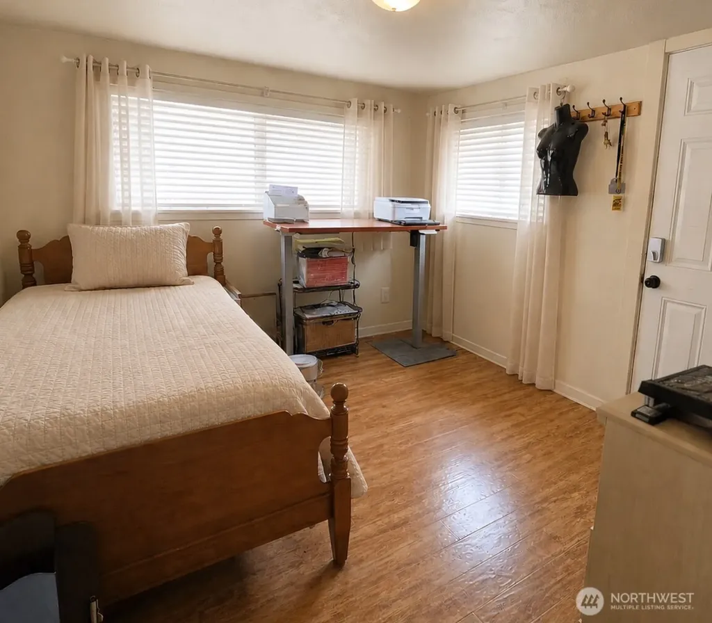 2254 Cedar Street Port Orchard WA 98366