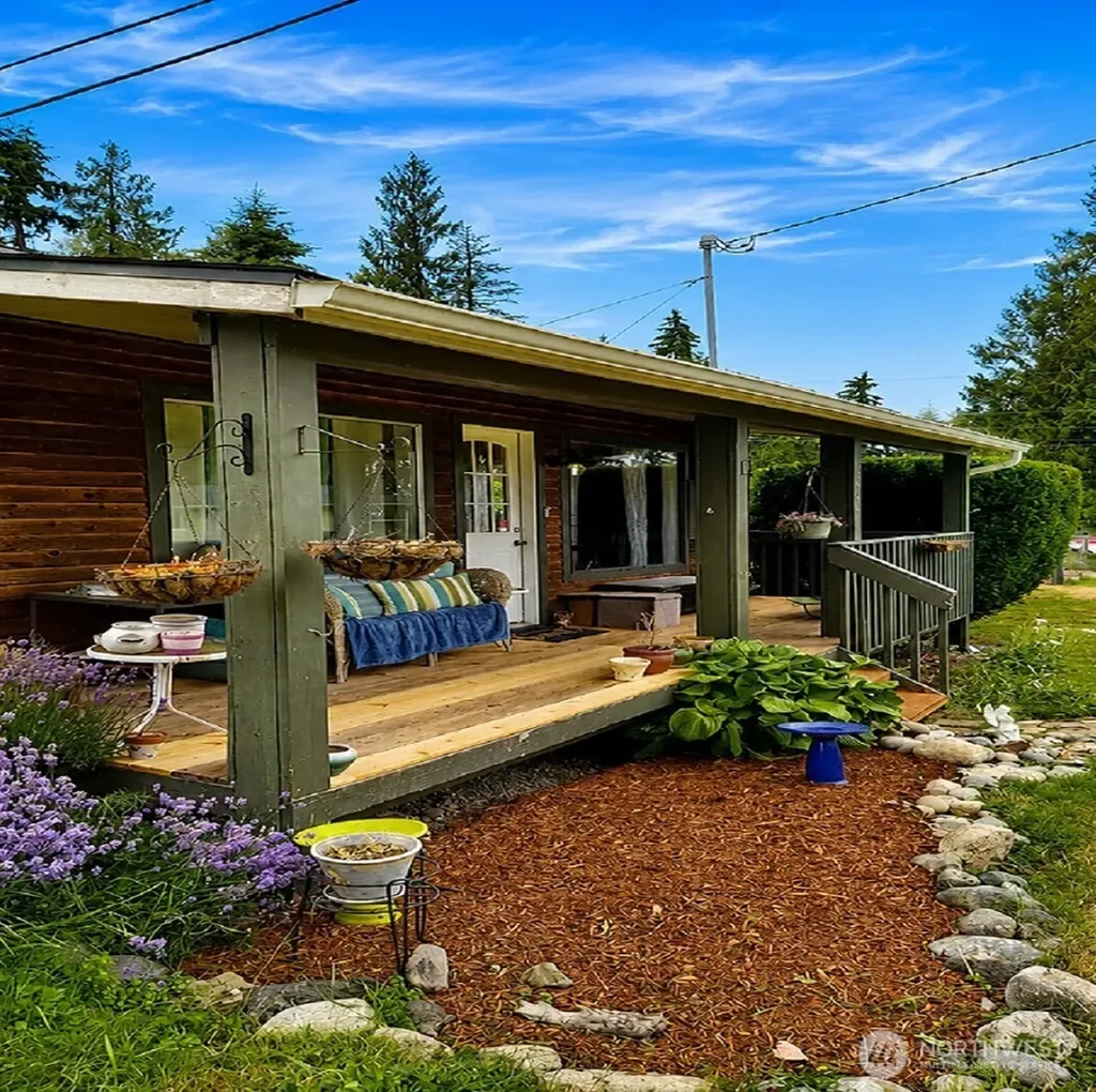 2254 Cedar Street Port Orchard WA 98366