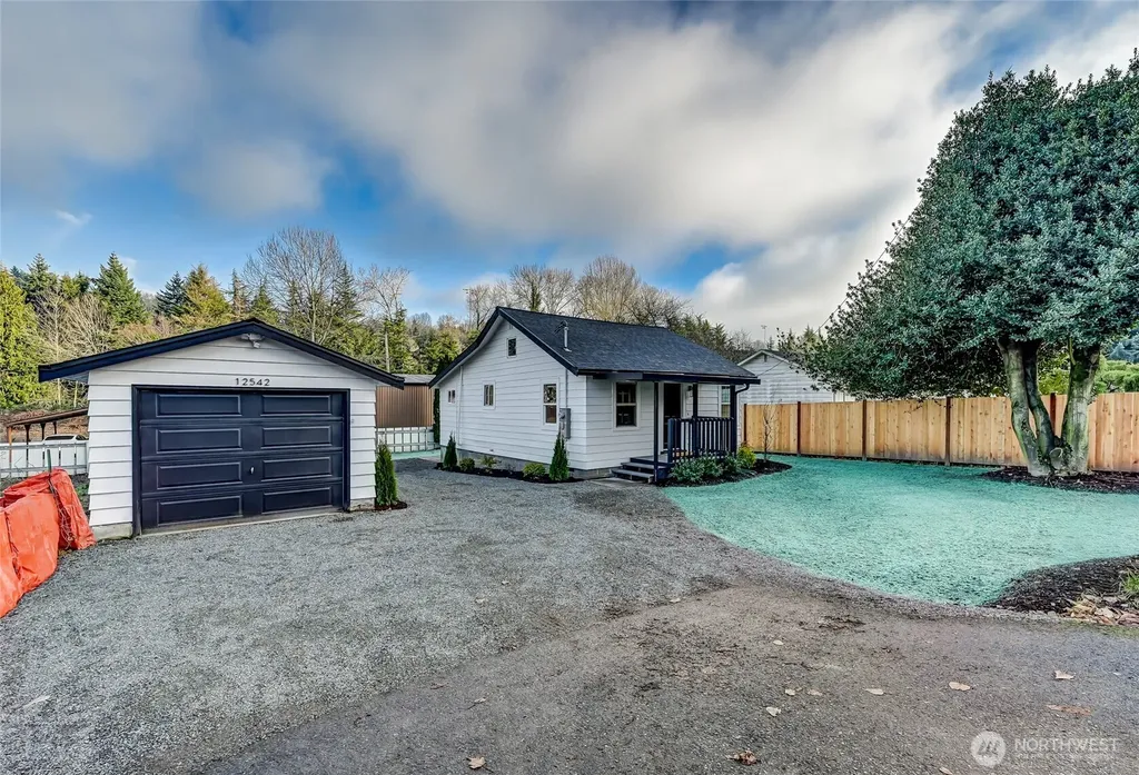 12542 50th Place S Tukwila WA 98178