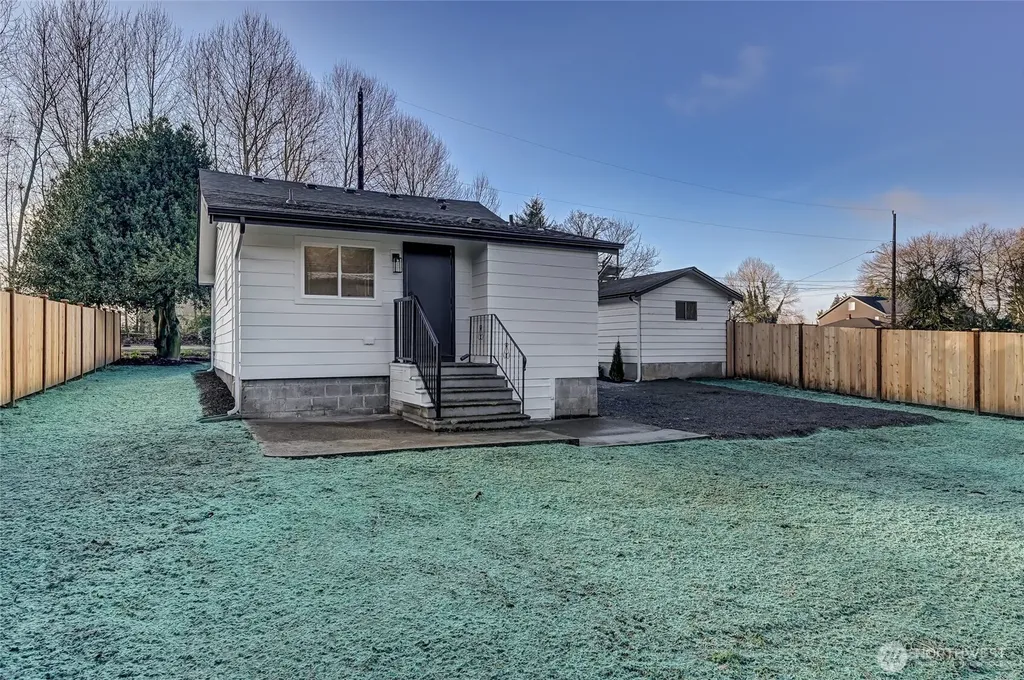 12542 50th Place S Tukwila WA 98178