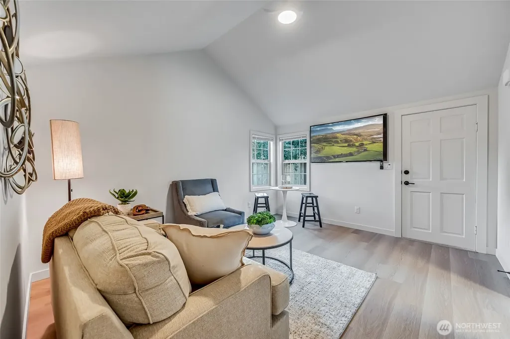 12542 50th Place S Tukwila WA 98178