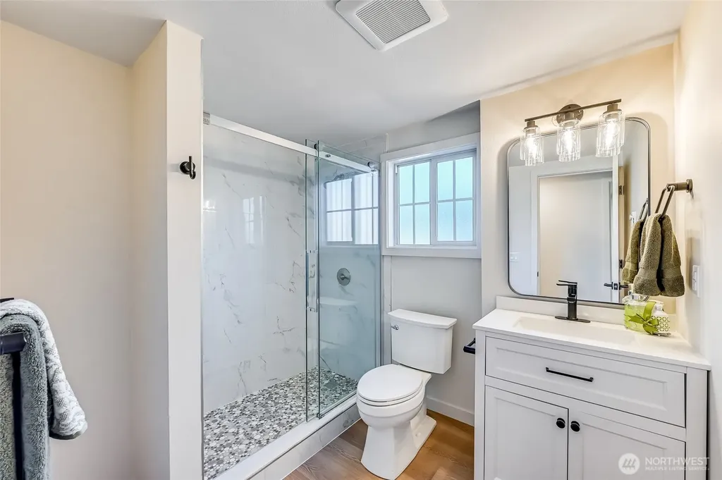 12542 50th Place S Tukwila WA 98178