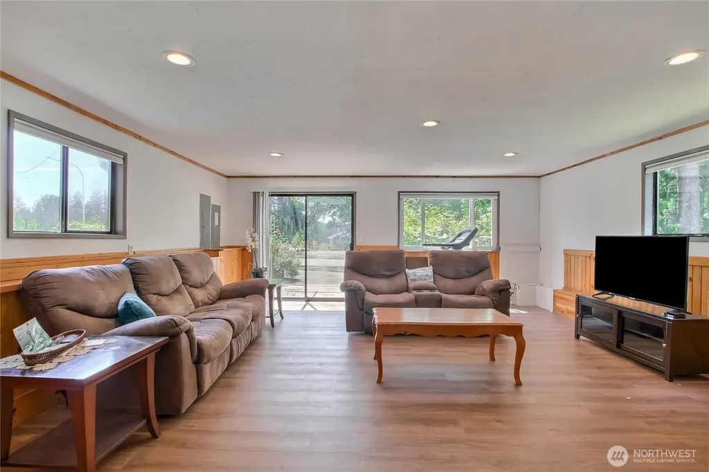 13610 SE 288th Street Kent WA 98042