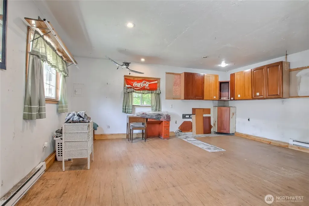 13610 SE 288th Street Kent WA 98042