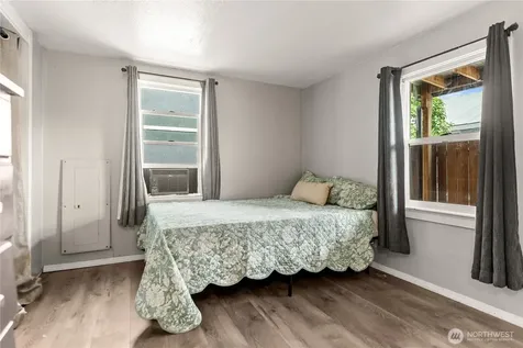14 S Elm Street Omak WA 98841