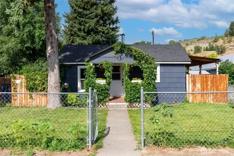 14 S Elm Street Omak WA 98841