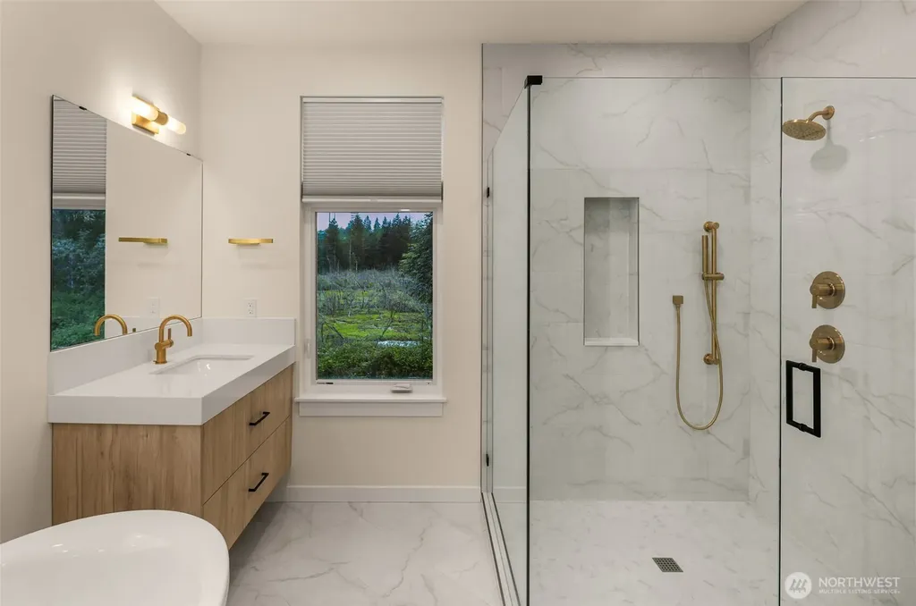8409 NE 137th Street Kirkland WA 98034