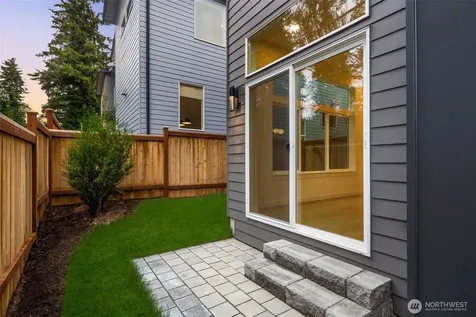 8409 NE 137th Street Kirkland WA 98034
