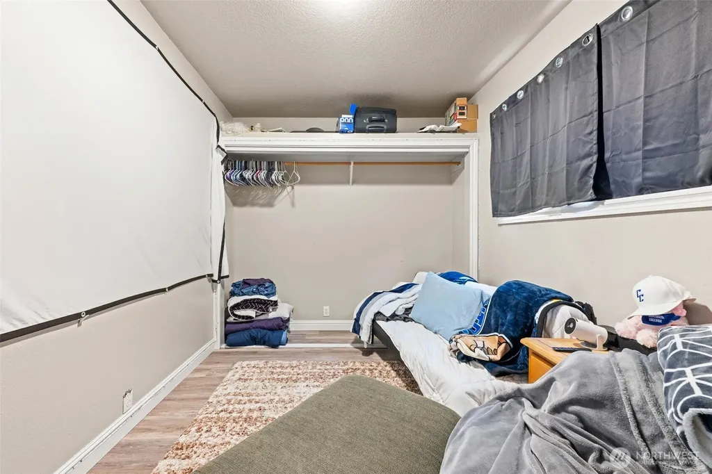 930 NW Pennsylvania Chehalis WA 98532