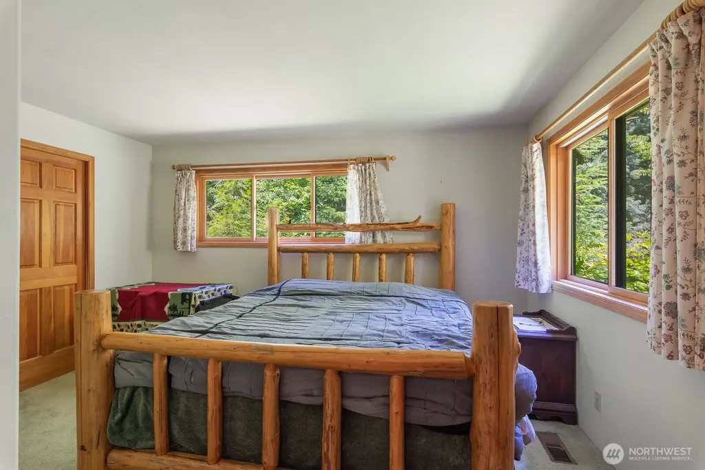 30831 NE 354th Avenue Arlington WA 98223