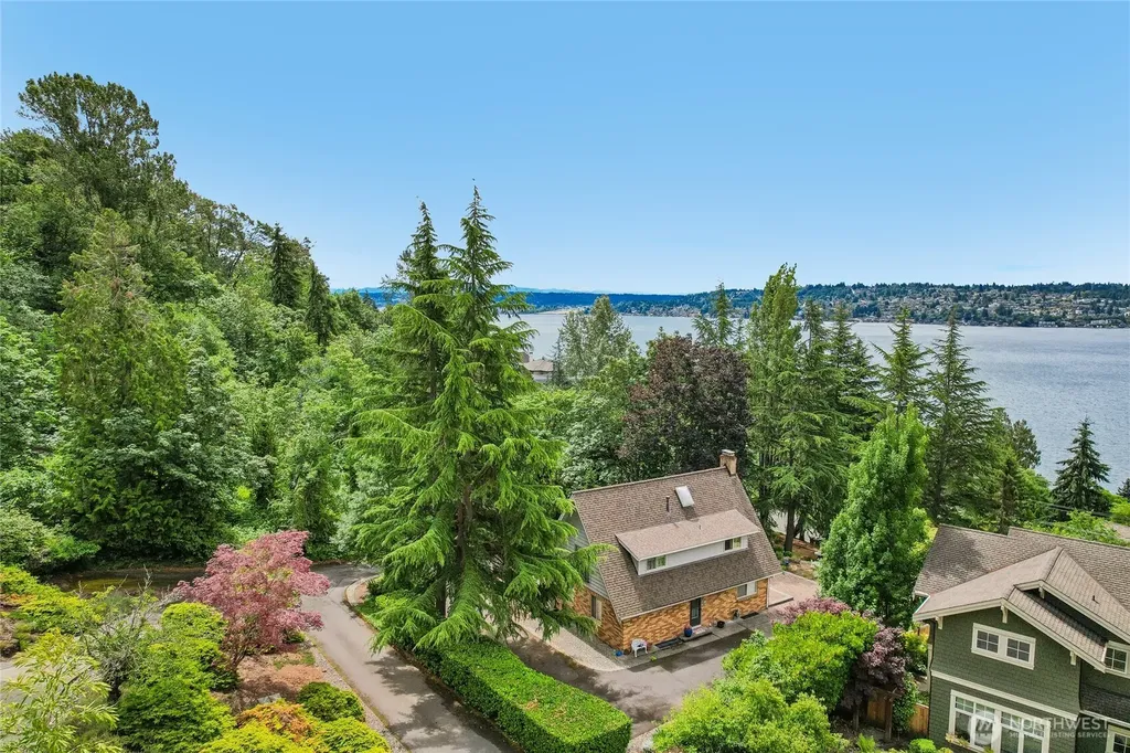 8114 W Mercer Way Mercer Island WA 98040