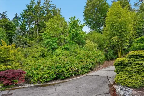 8114 W Mercer Way Mercer Island WA 98040