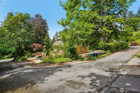 8114 W Mercer Way Mercer Island WA 98040
