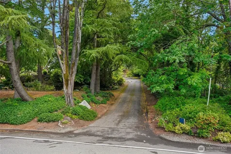 8114 W Mercer Way Mercer Island WA 98040