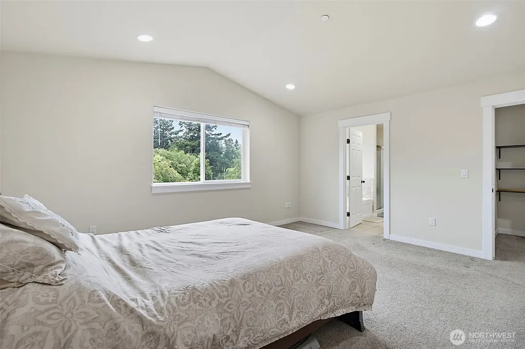 25330 128th Avenue SE Kent WA 98030