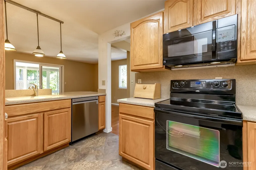2904 Briarwood Court S Puyallup WA 98374