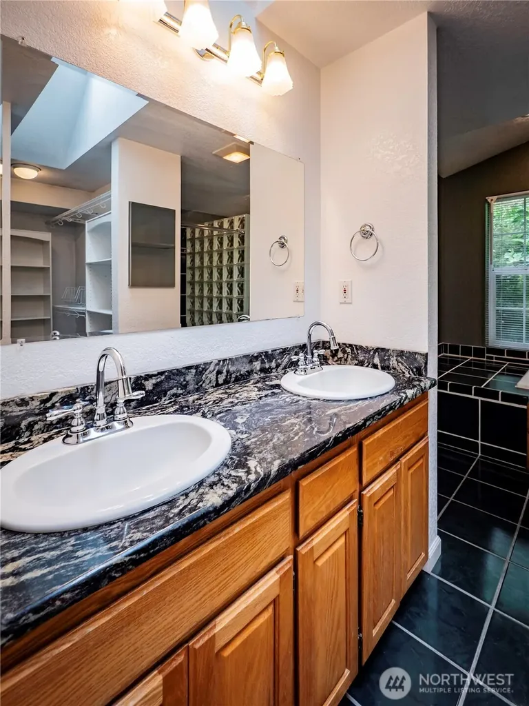 518 H Street SW Tumwater WA 98512