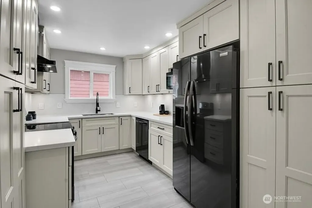 13427 5th Avenue SW Burien WA 98146