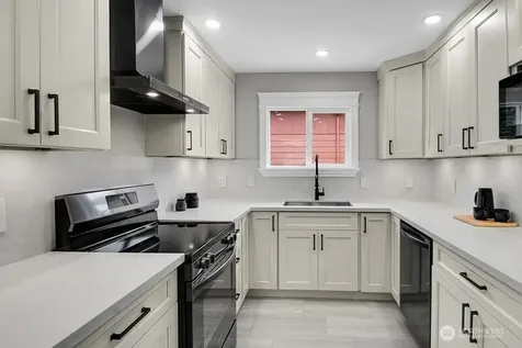 13427 5th Avenue SW Burien WA 98146