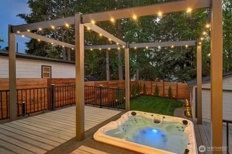 13427 5th Avenue SW Burien WA 98146