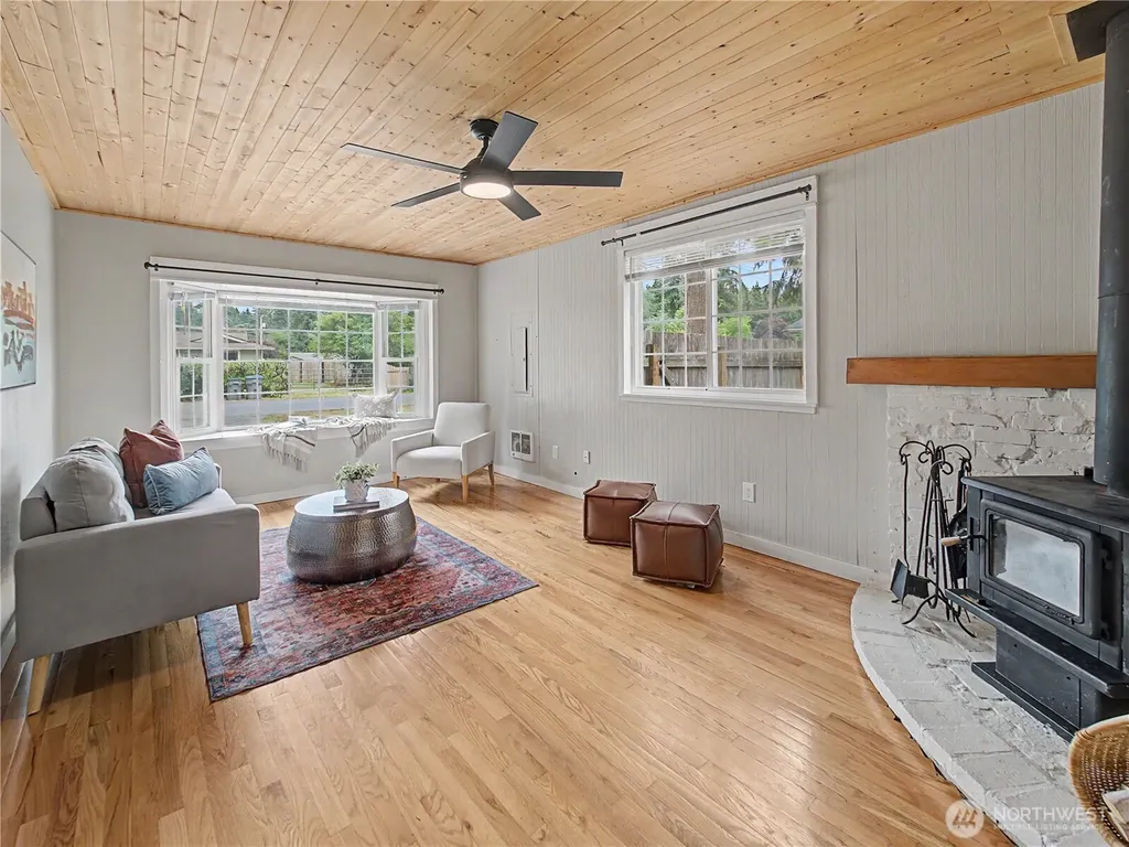 11822 Carter Avenue SW Port Orchard WA 98367