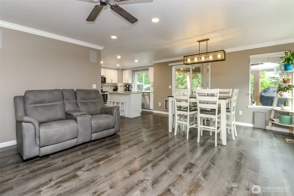 27712 147th Place SE Kent WA 98042