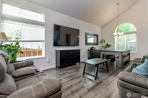 27712 147th Place SE Kent WA 98042
