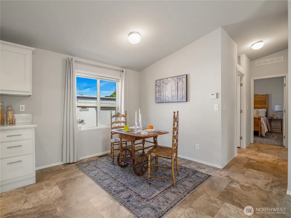 10713 61st Street E Puyallup WA 98372