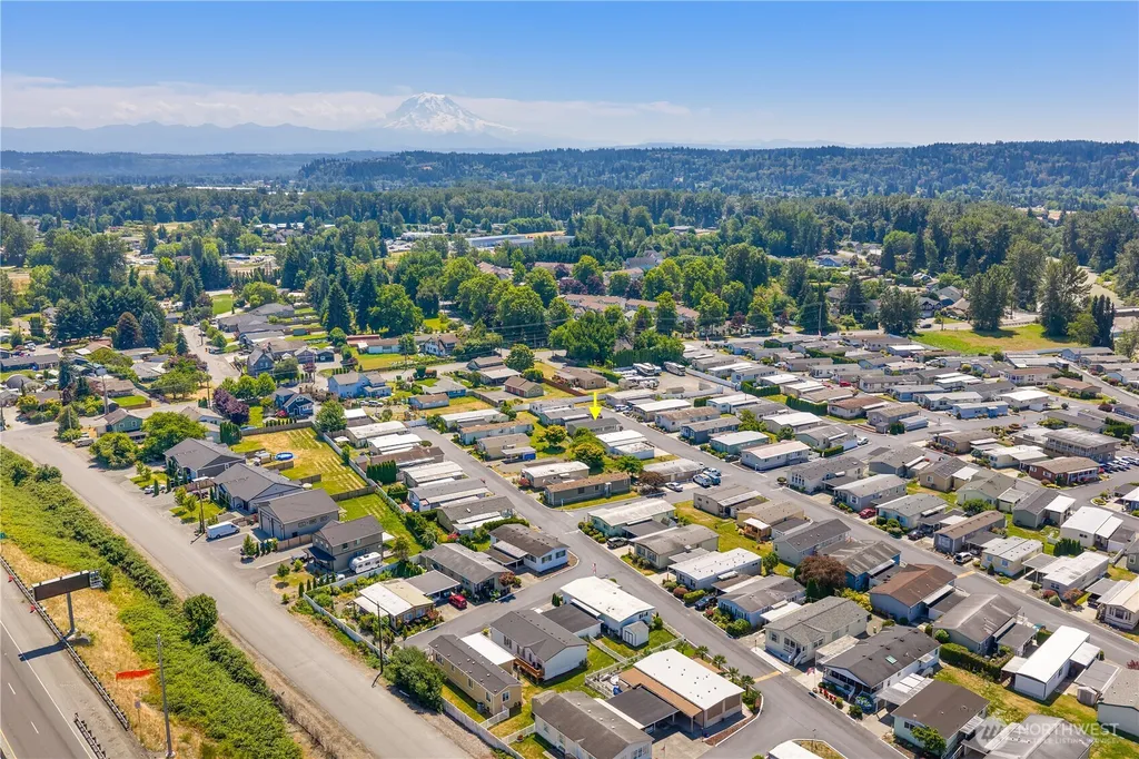 10713 61st Street E Puyallup WA 98372