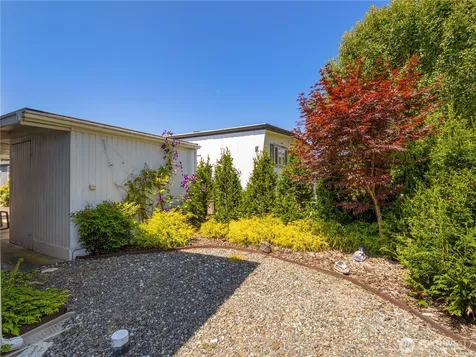 10713 61st Street E Puyallup WA 98372