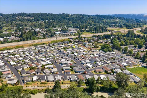 10713 61st Street E Puyallup WA 98372