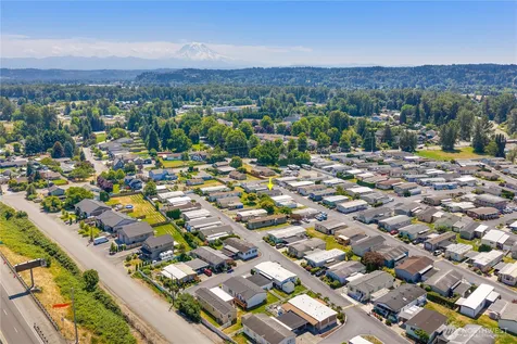 10713 61st Street E Puyallup WA 98372