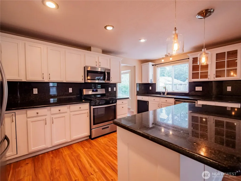 4932 Siskiyou Loop SE Olympia WA 98501