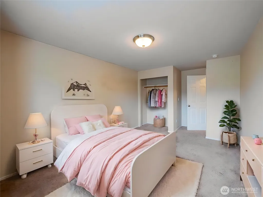4932 Siskiyou Loop SE Olympia WA 98501