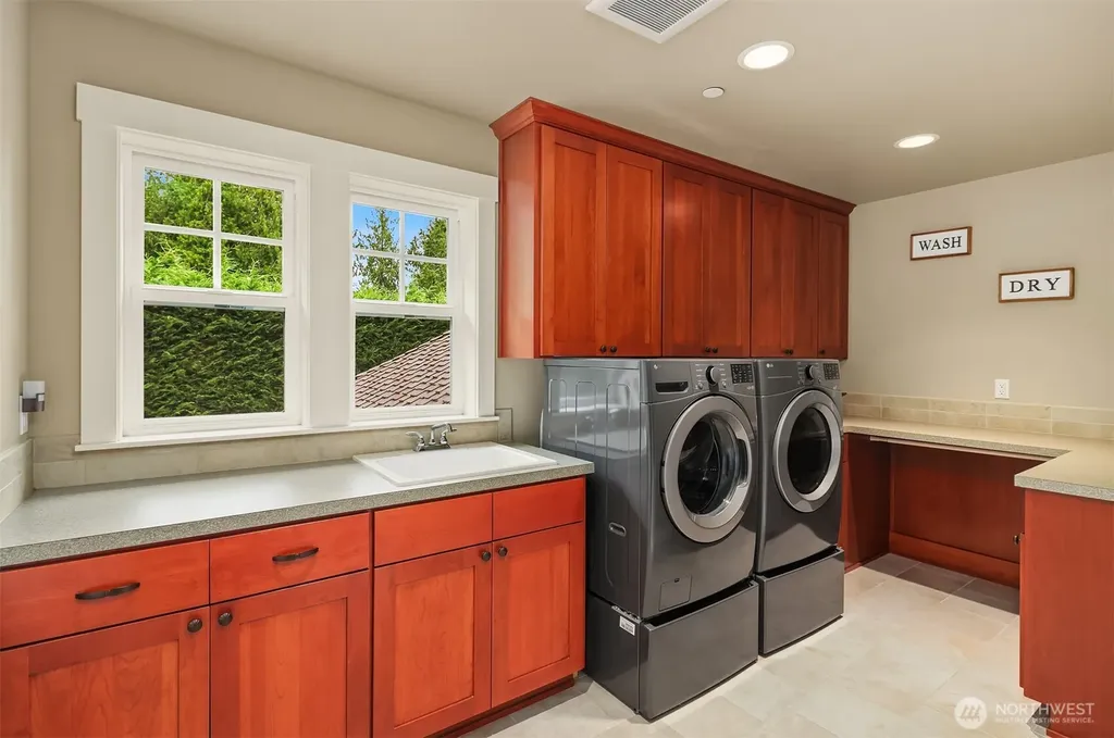 2350 292nd Lane NE Carnation WA 98014