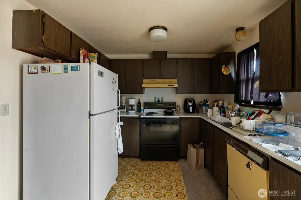 1208 111th Street S Tacoma WA 98444