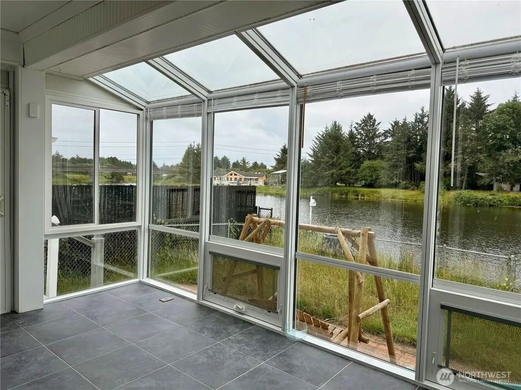 137 Canal Drive NE Ocean Shores WA 98569