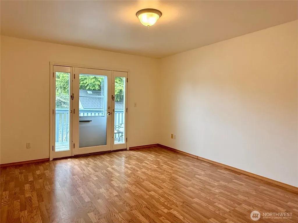 137 Canal Drive NE Ocean Shores WA 98569