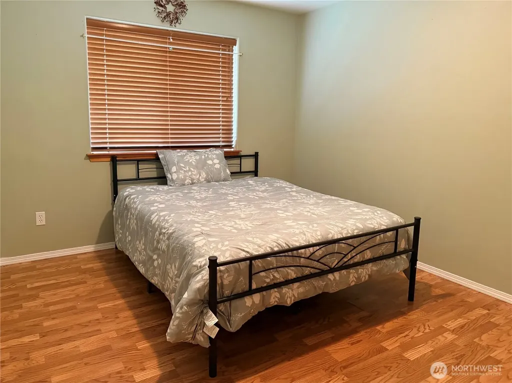 137 Canal Drive NE Ocean Shores WA 98569