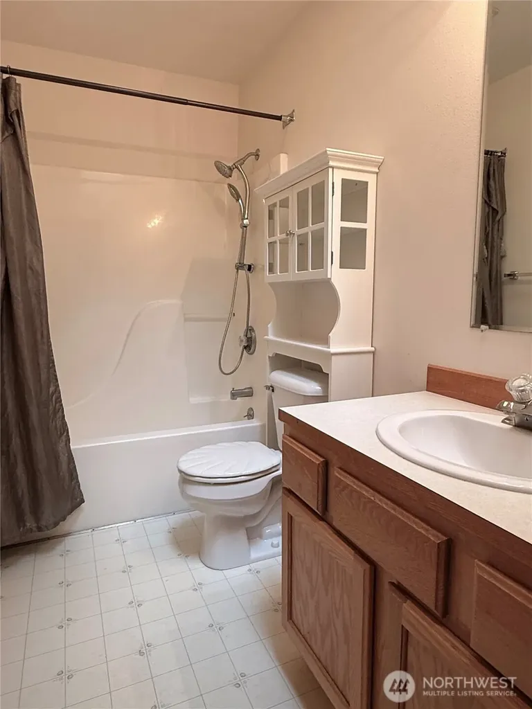137 Canal Drive NE Ocean Shores WA 98569