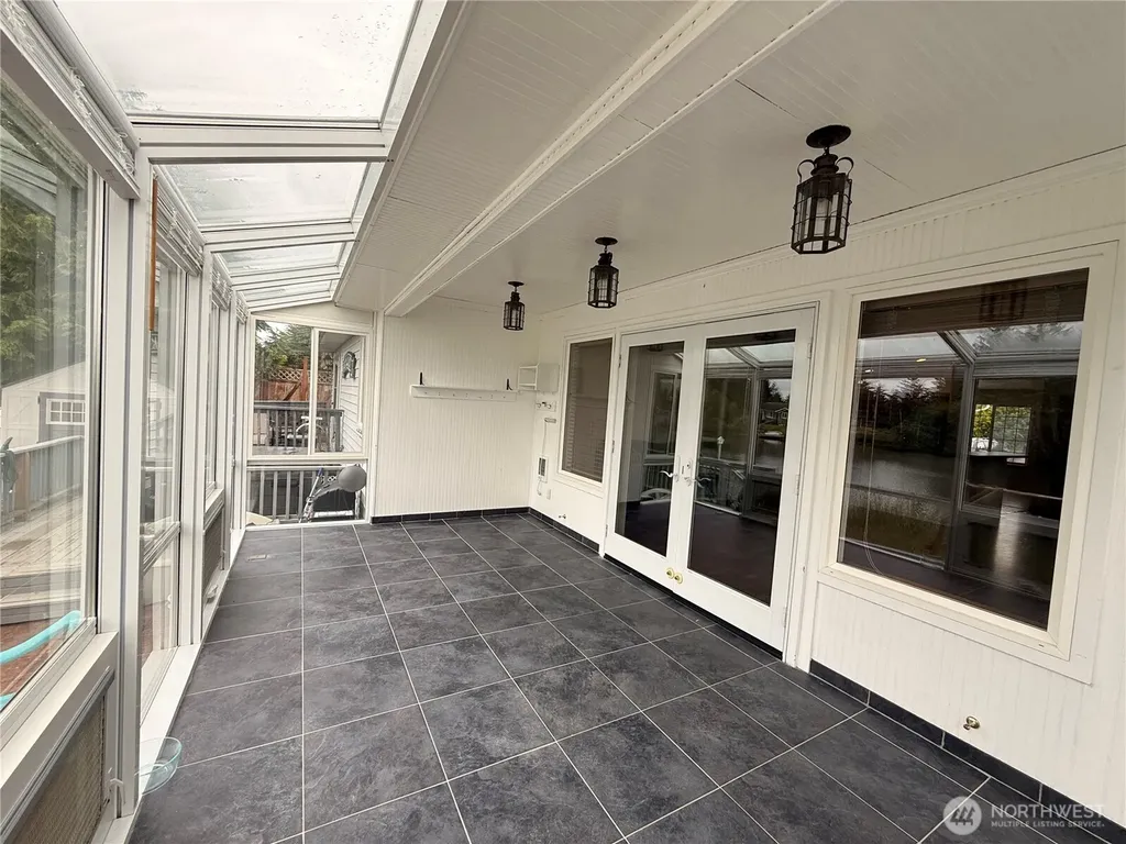 137 Canal Drive NE Ocean Shores WA 98569