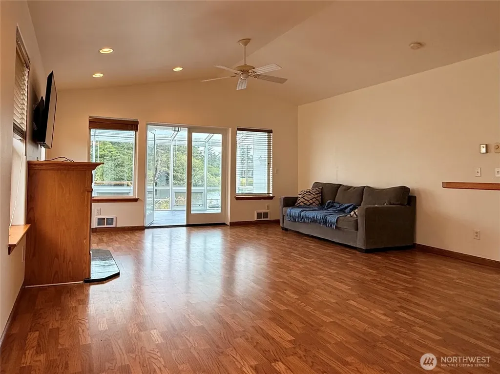 137 Canal Drive NE Ocean Shores WA 98569