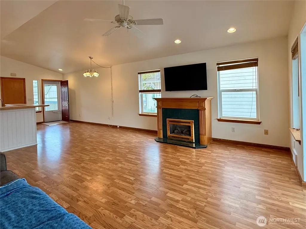 137 Canal Drive NE Ocean Shores WA 98569