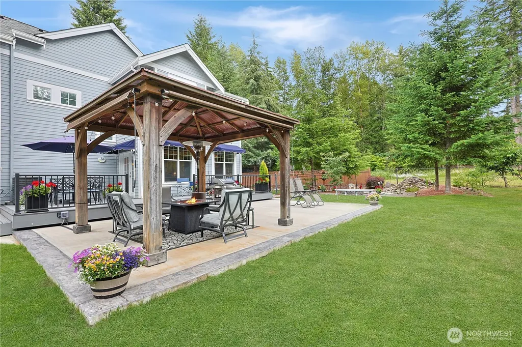 34620 32 Avenue E Eatonville WA 98328