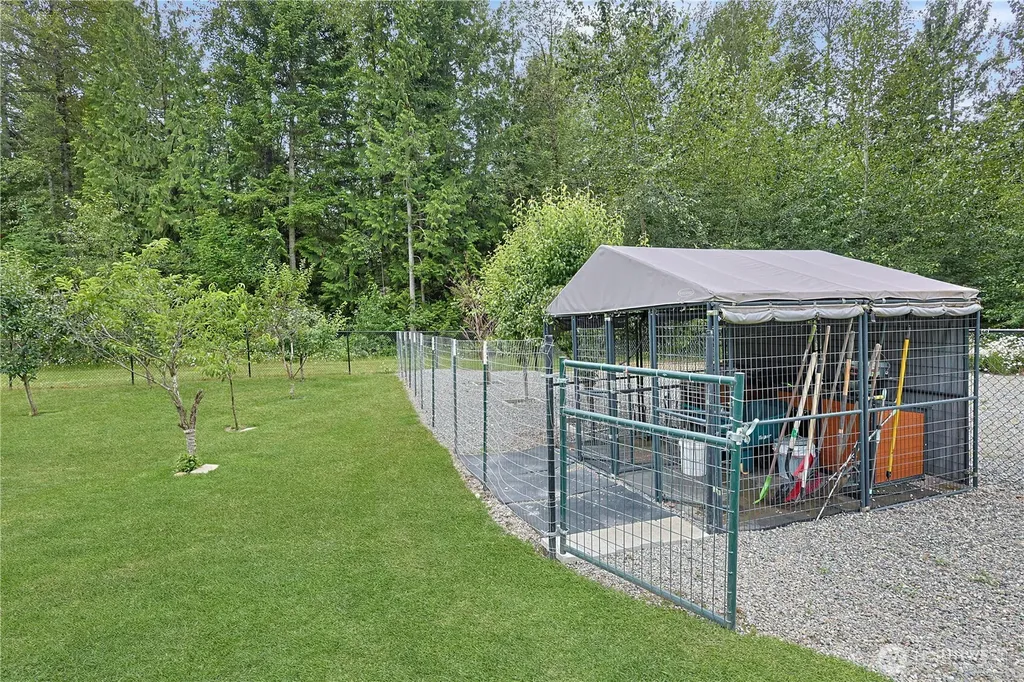 34620 32 Avenue E Eatonville WA 98328