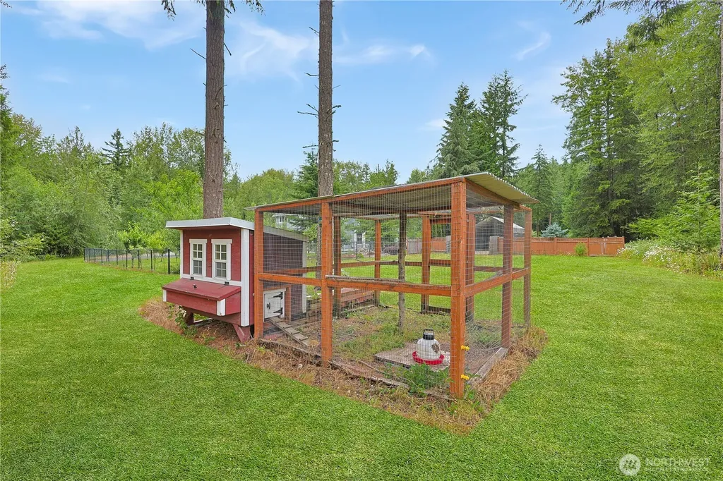 34620 32 Avenue E Eatonville WA 98328