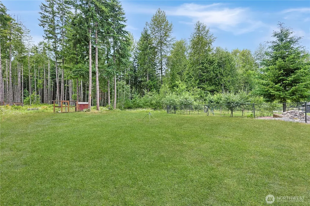34620 32 Avenue E Eatonville WA 98328