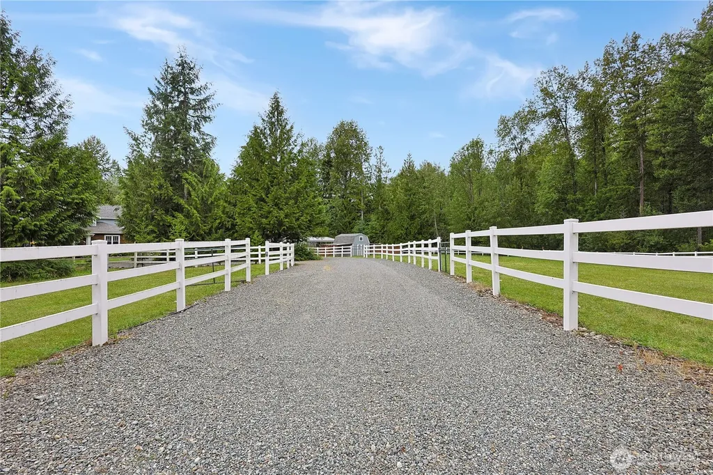 34620 32 Avenue E Eatonville WA 98328